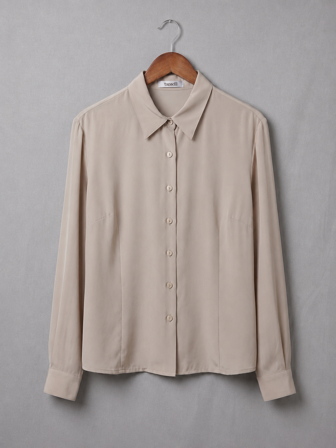 Blusa Bege com Gola Clássica