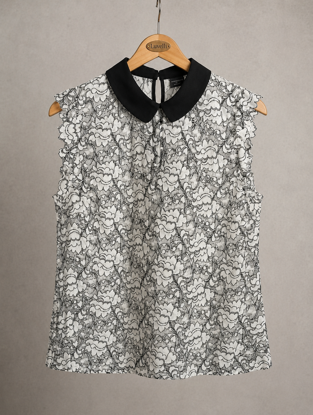 Blusa de Renda com Gola